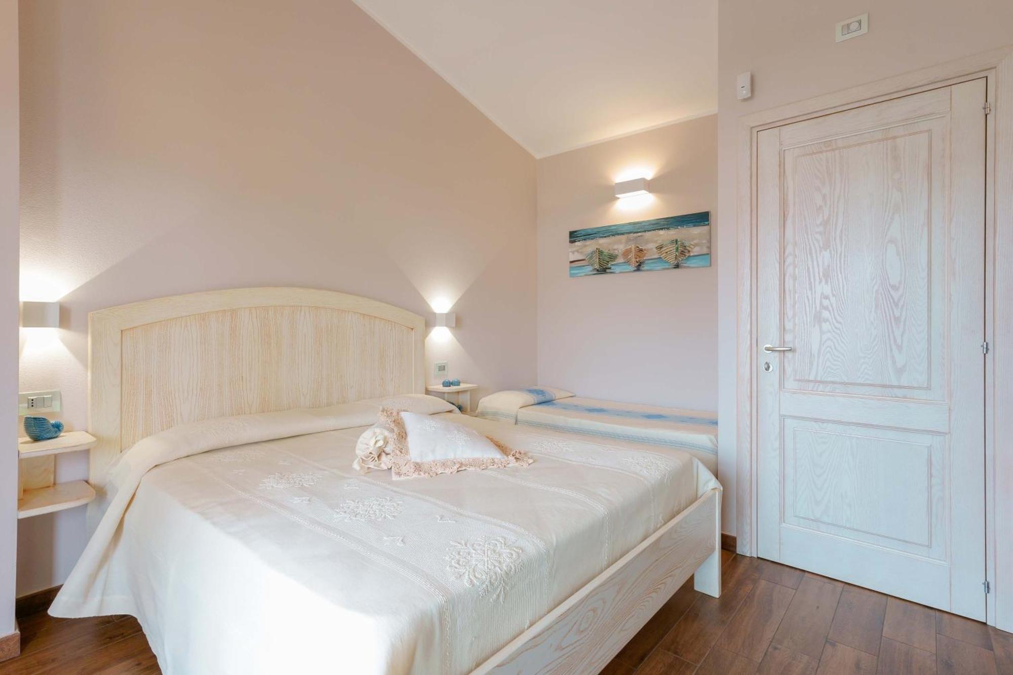 La Rosa Dei Venti Bed and Breakfast Villasimius Eksteriør billede