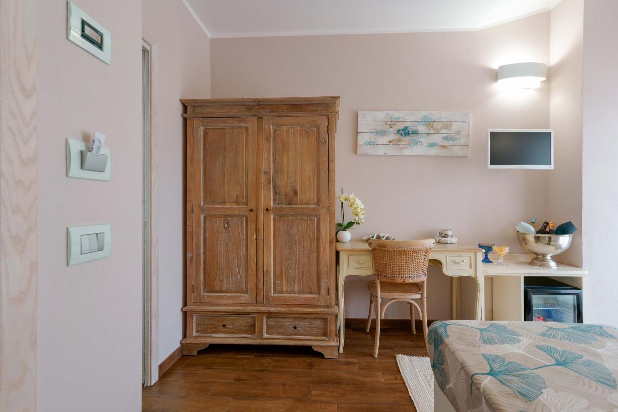La Rosa Dei Venti Bed and Breakfast Villasimius Eksteriør billede