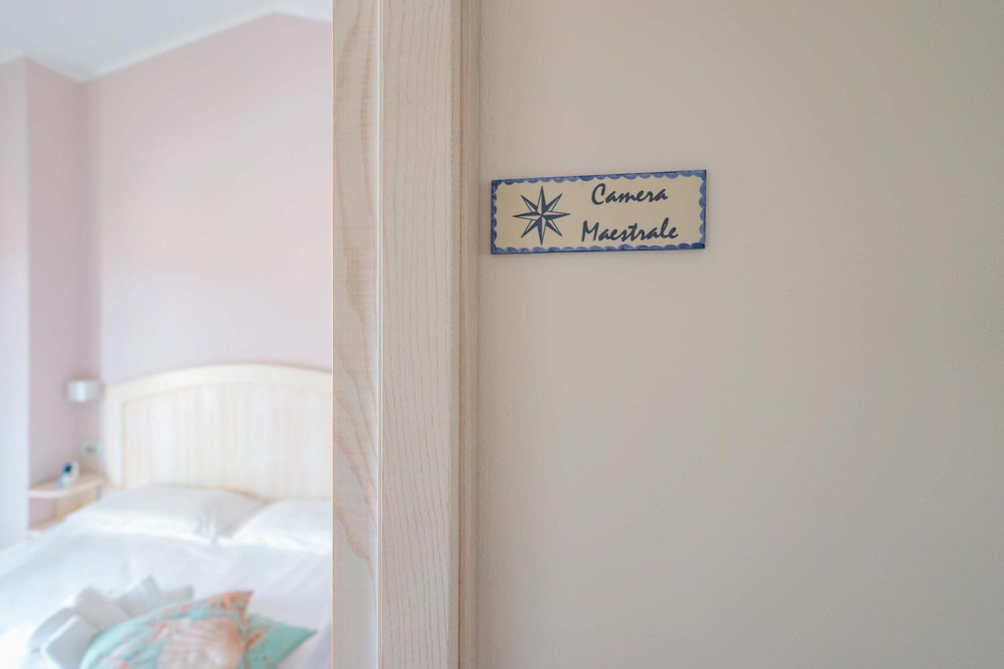 La Rosa Dei Venti Bed and Breakfast Villasimius Eksteriør billede