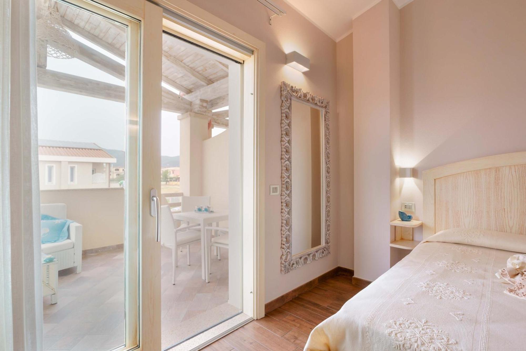 La Rosa Dei Venti Bed and Breakfast Villasimius Eksteriør billede